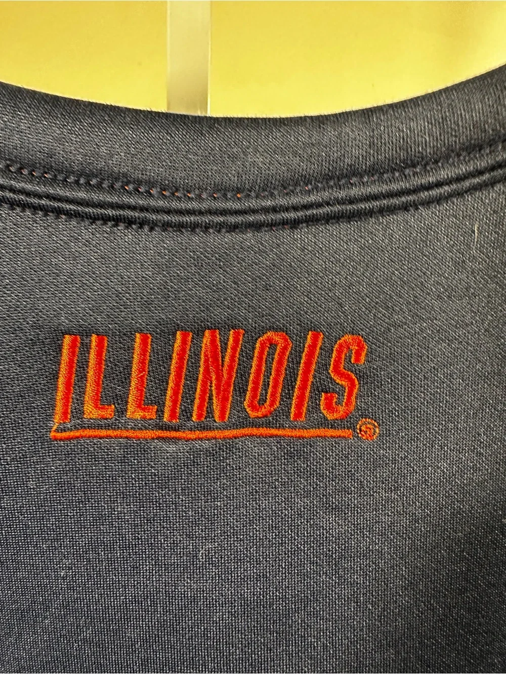 S182. Nike Men’s Navy Dri-FIT Pullover Sweatshirt with Red Logo